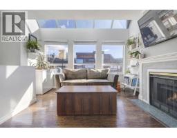 309 3721 DELBROOK AVENUE, North Vancouver, British Columbia