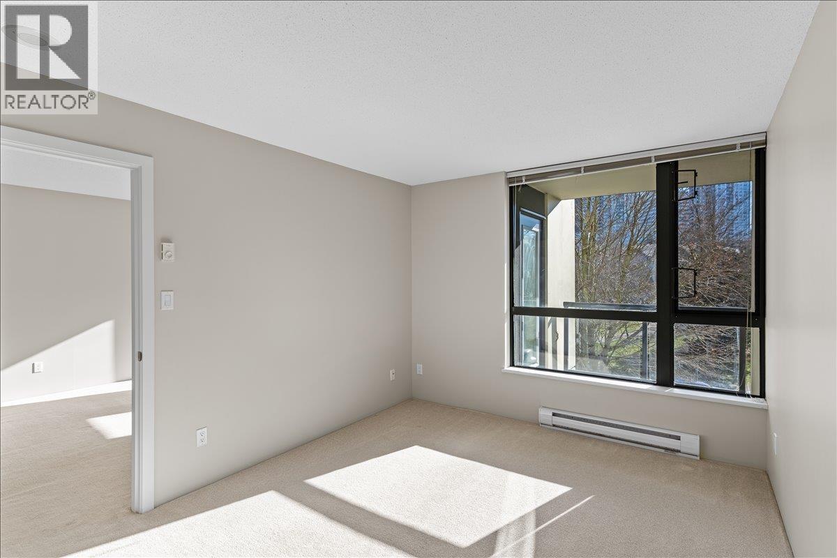 303 3588 Crowley Drive, Vancouver, British Columbia  V5R 6H3 - Photo 12 - R3093771