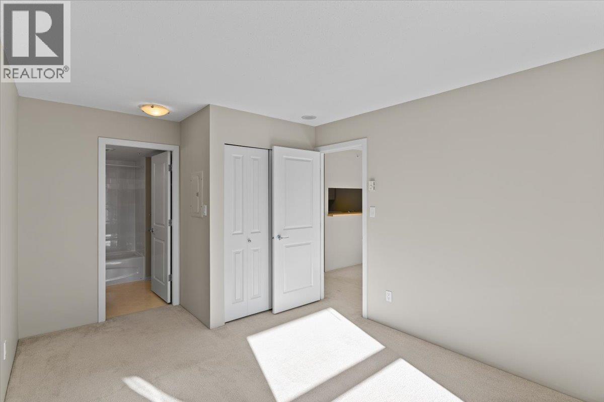 303 3588 Crowley Drive, Vancouver, British Columbia  V5R 6H3 - Photo 13 - R3093771