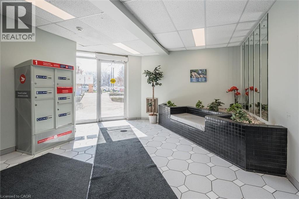 15 Hofstetter Avenue Unit# 205, Kitchener, Ontario N2A 3Z7 - Photo 4 - 40806771