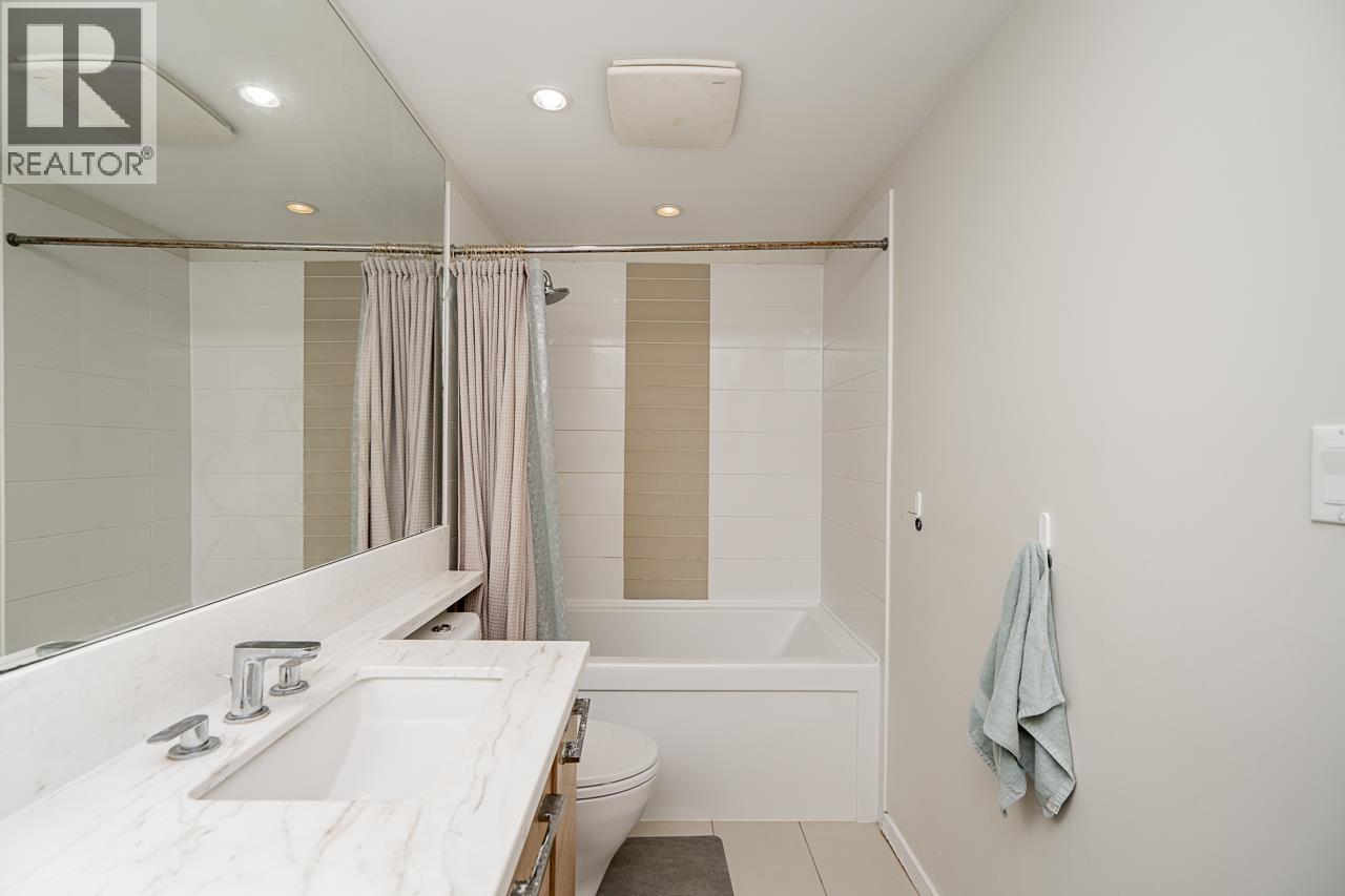 2801 3102 Windsor Gate, Coquitlam, British Columbia  V3B 0J3 - Photo 22 - R3093697