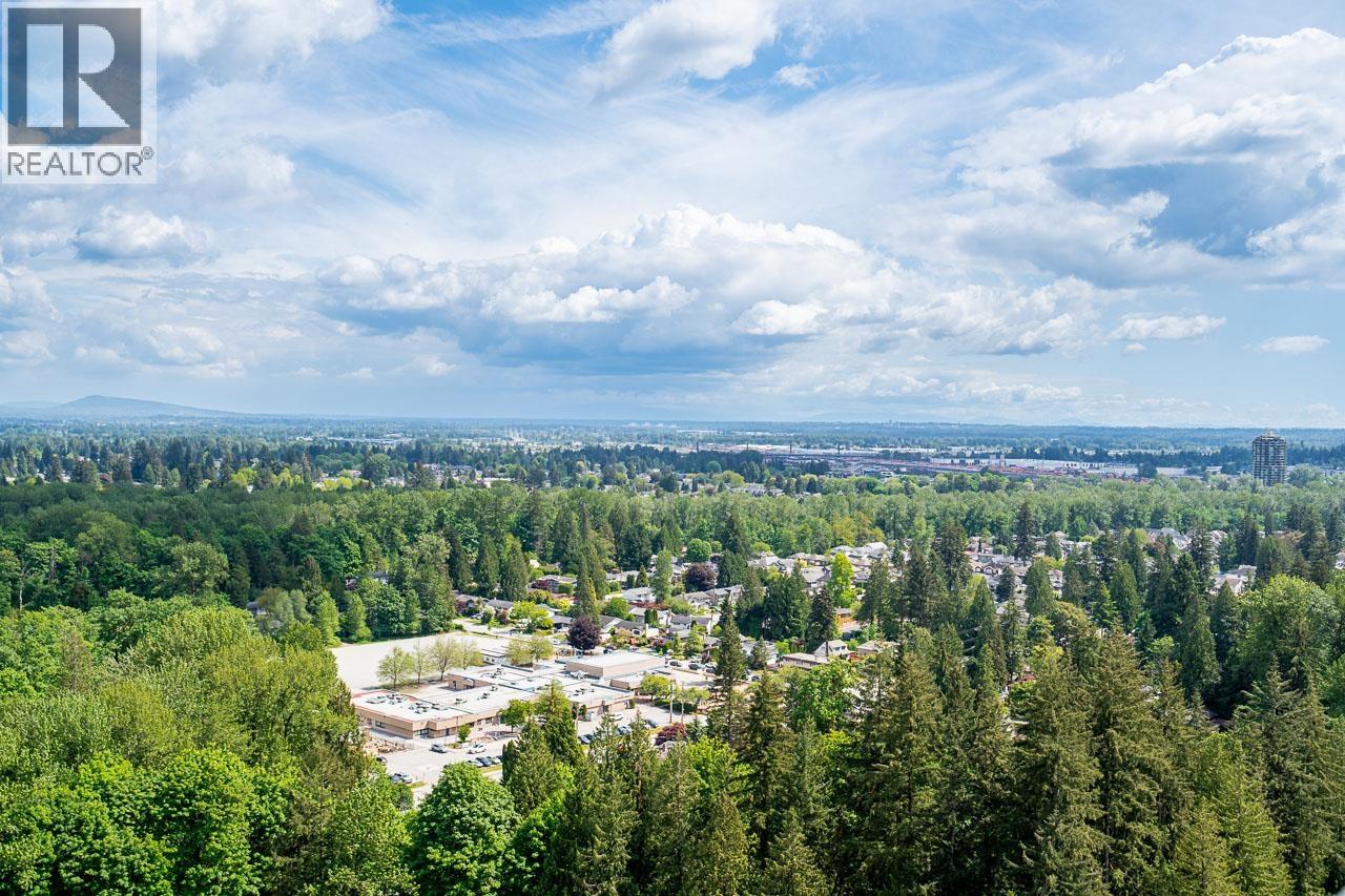 2801 3102 Windsor Gate, Coquitlam, British Columbia  V3B 0J3 - Photo 2 - R3093697