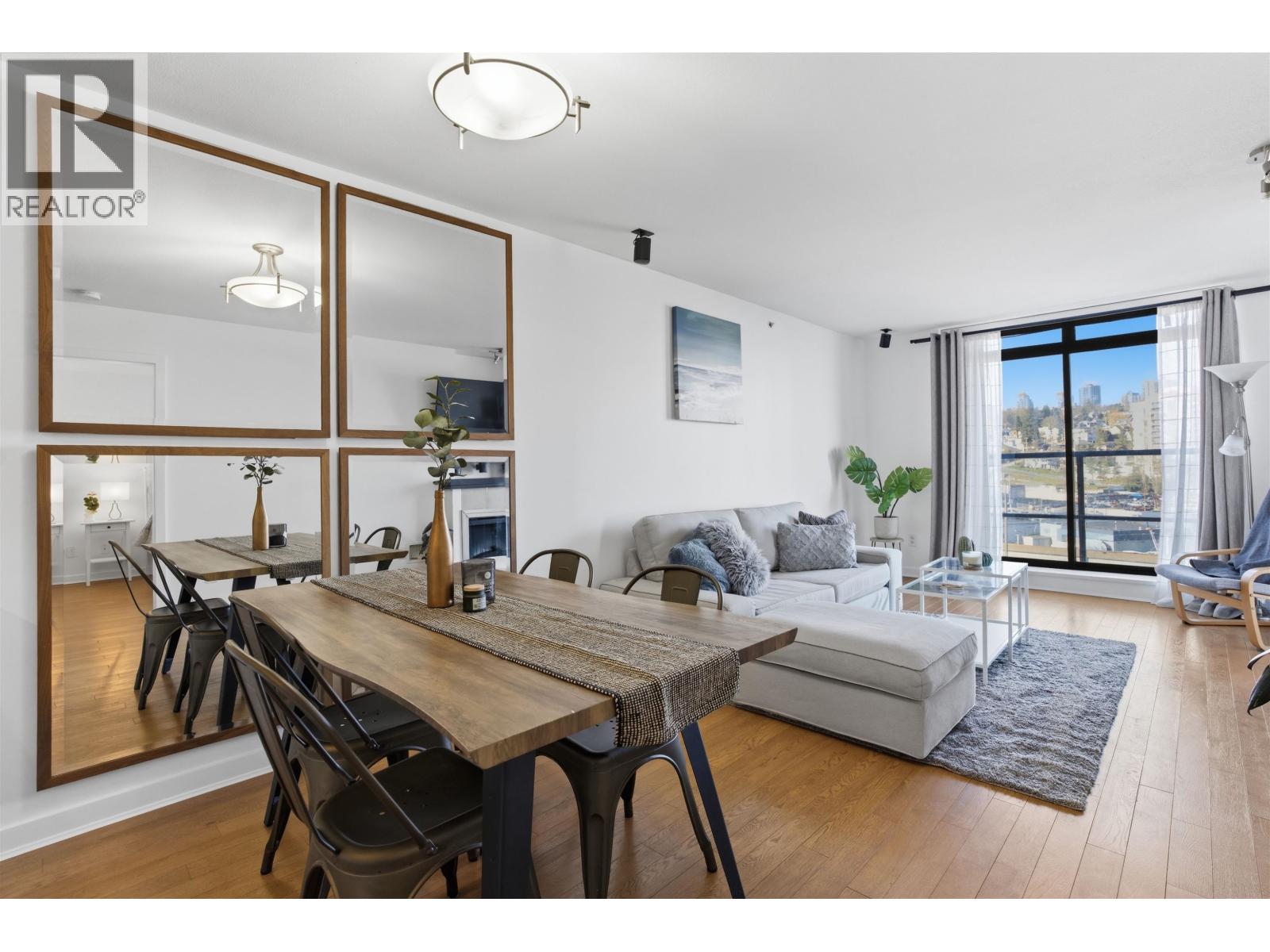 808 1 Renaissance Square, New Westminster, British Columbia  V3M 0B6 - Photo 11 - R3093421