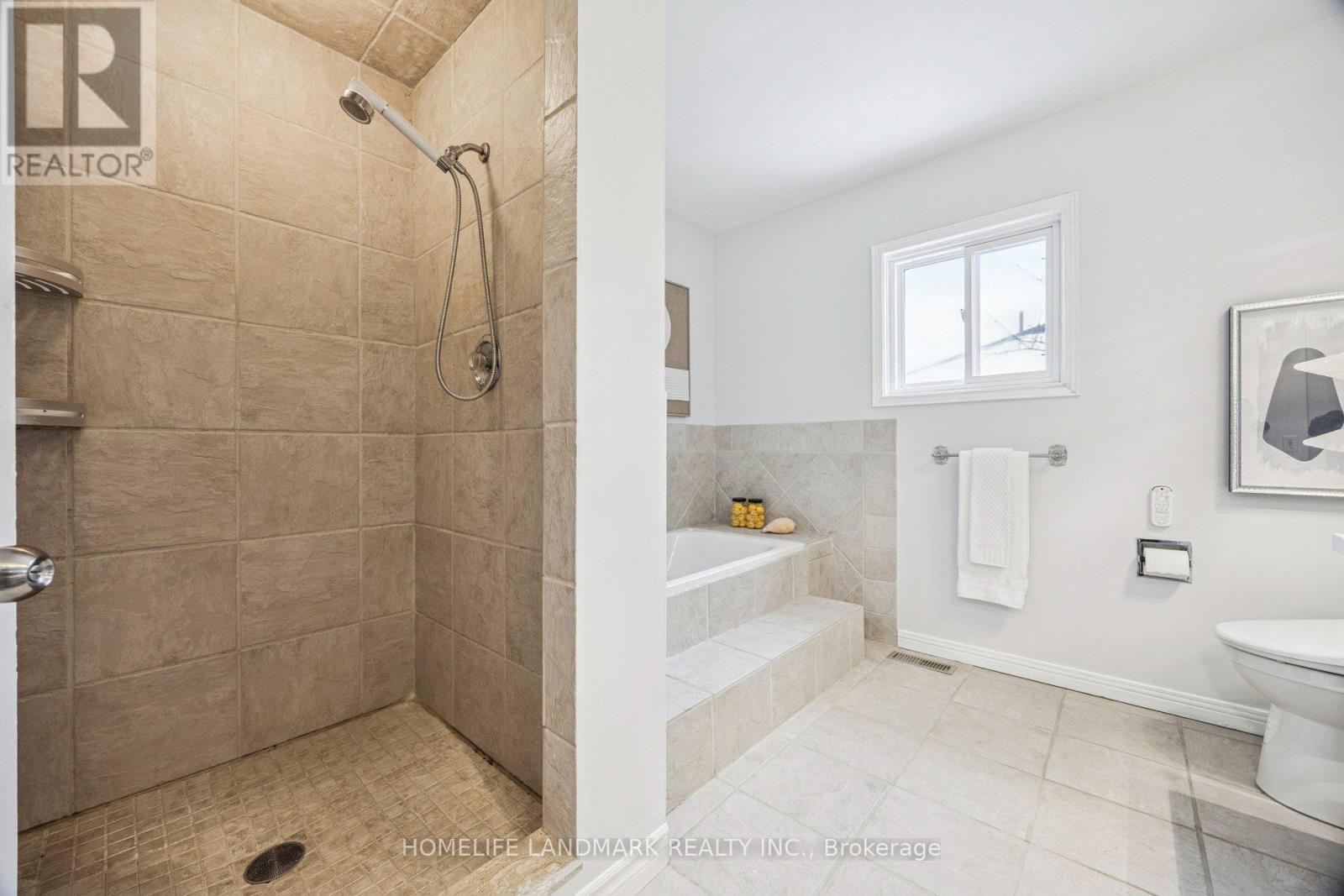 149 Glenmanor Way, Vaughan, Ontario  L4J 3A3 - Photo 21 - N12821270