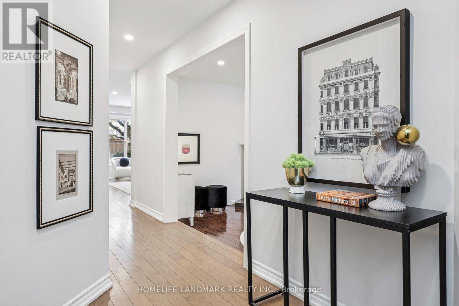 149 Glenmanor Way, Vaughan, Ontario  L4J 3A3 - Photo 3 - N12821270