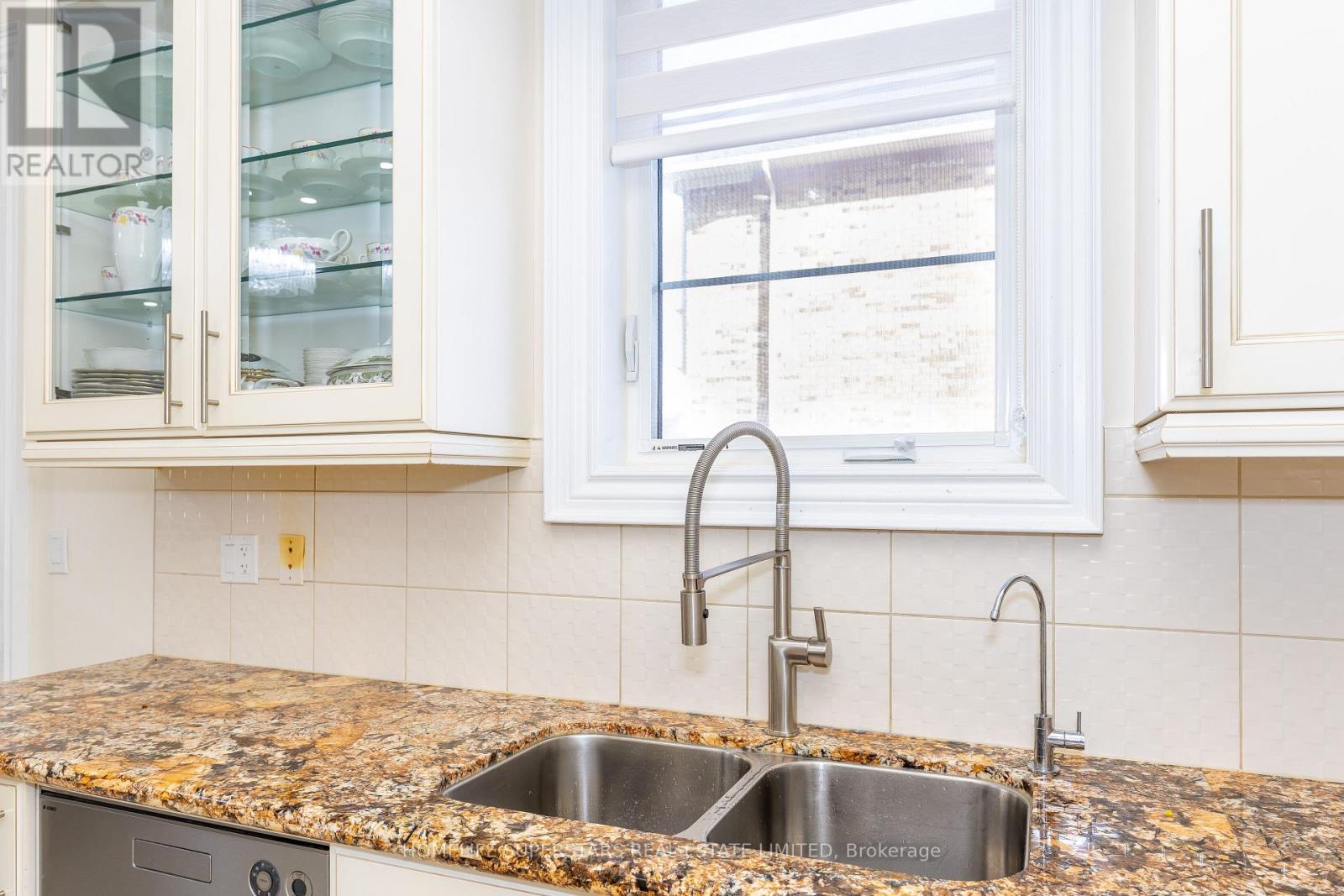 190 Torrey Pines Road, Vaughan, Ontario  L4H 3N5 - Photo 21 - N12658512