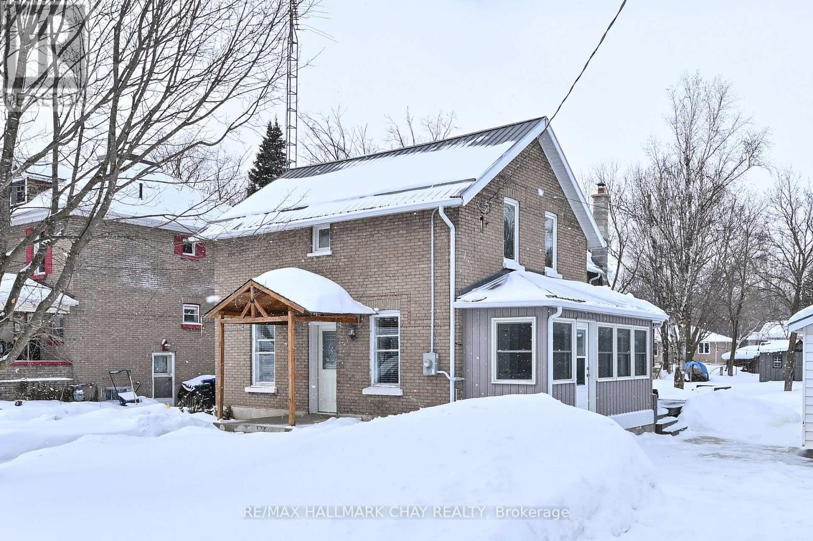 48 CAROLINE STREET W, Clearview, Ontario