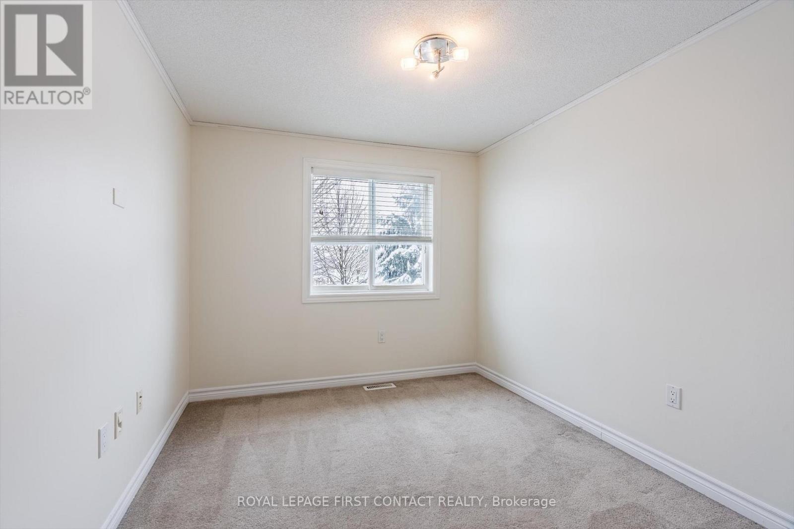 269 Dunsmore Lane, Barrie, Ontario  L4M 7A7 - Photo 11 - S12821276