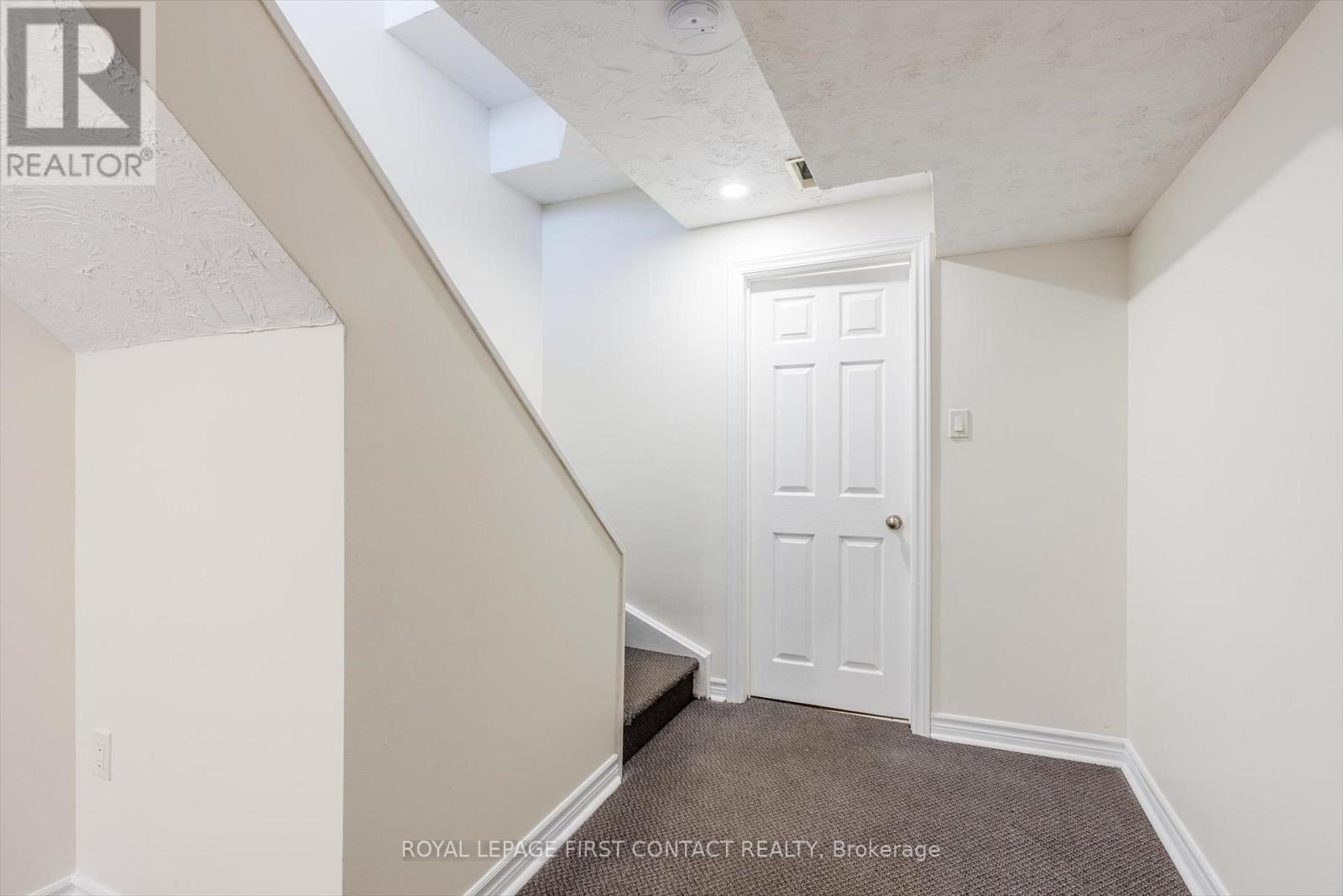 269 Dunsmore Lane, Barrie, Ontario  L4M 7A7 - Photo 21 - S12821276