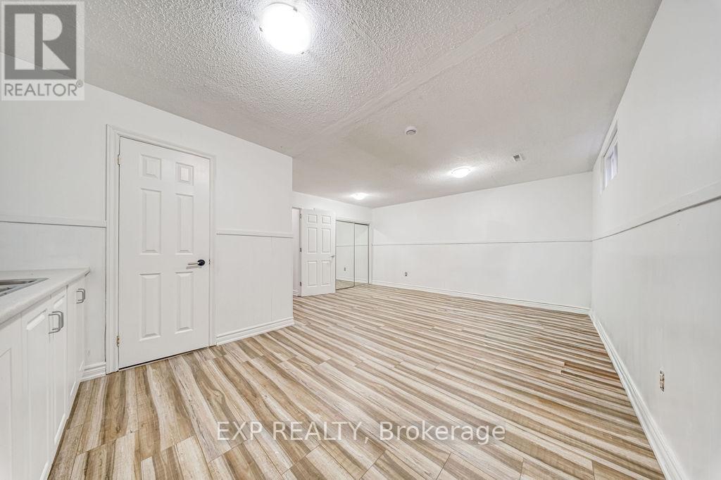 16 - 33 Four Winds Drive, Toronto, Ontario  M3J 1K7 - Photo 28 - W12821272