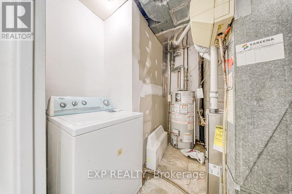 16 - 33 Four Winds Drive, Toronto, Ontario  M3J 1K7 - Photo 30 - W12821272