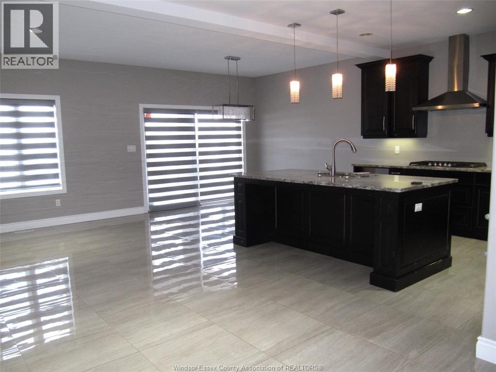 2968 Mcrobbie Crescent, Windsor, Ontario  N8R 0B1 - Photo 3 - 26003282