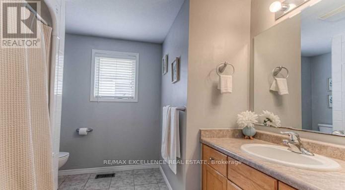 35 Critcher Avenue, Cambridge, Ontario  N1T 2C5 - Photo 12 - X12821274