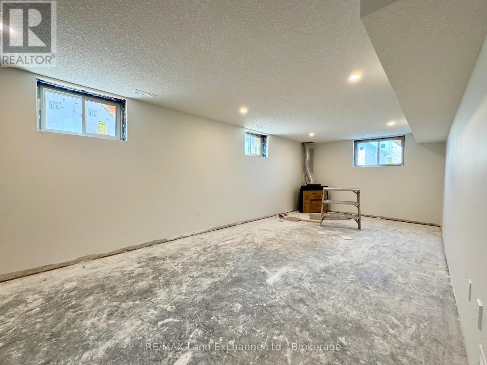 443 Ivings Drive, Saugeen Shores, Ontario  N0H 2C3 - Photo 10 - X10846875