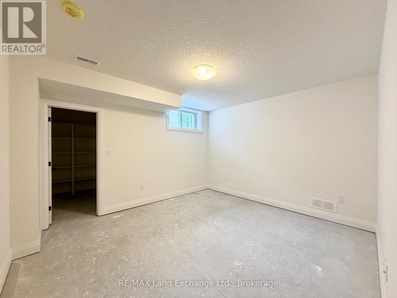 379 Ridge Street, Saugeen Shores, Ontario  N0H 2C3 - Photo 19 - X12447807