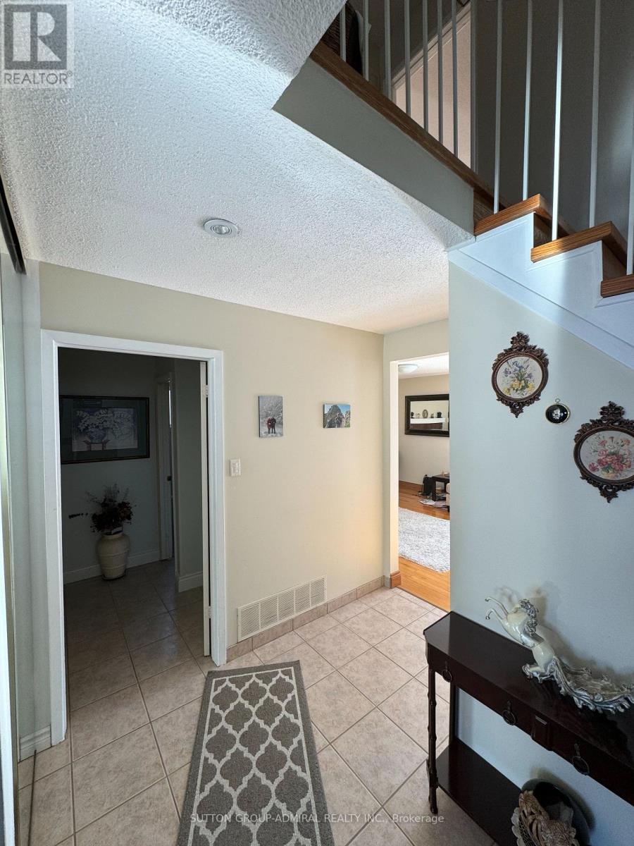 271 Weldrick Road, Richmond Hill, Ontario  L4C 5P2 - Photo 28 - N12812972