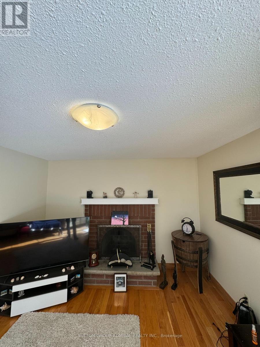 271 Weldrick Road, Richmond Hill, Ontario  L4C 5P2 - Photo 32 - N12812972