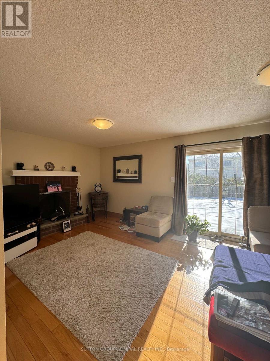 271 Weldrick Road, Richmond Hill, Ontario  L4C 5P2 - Photo 29 - N12812972