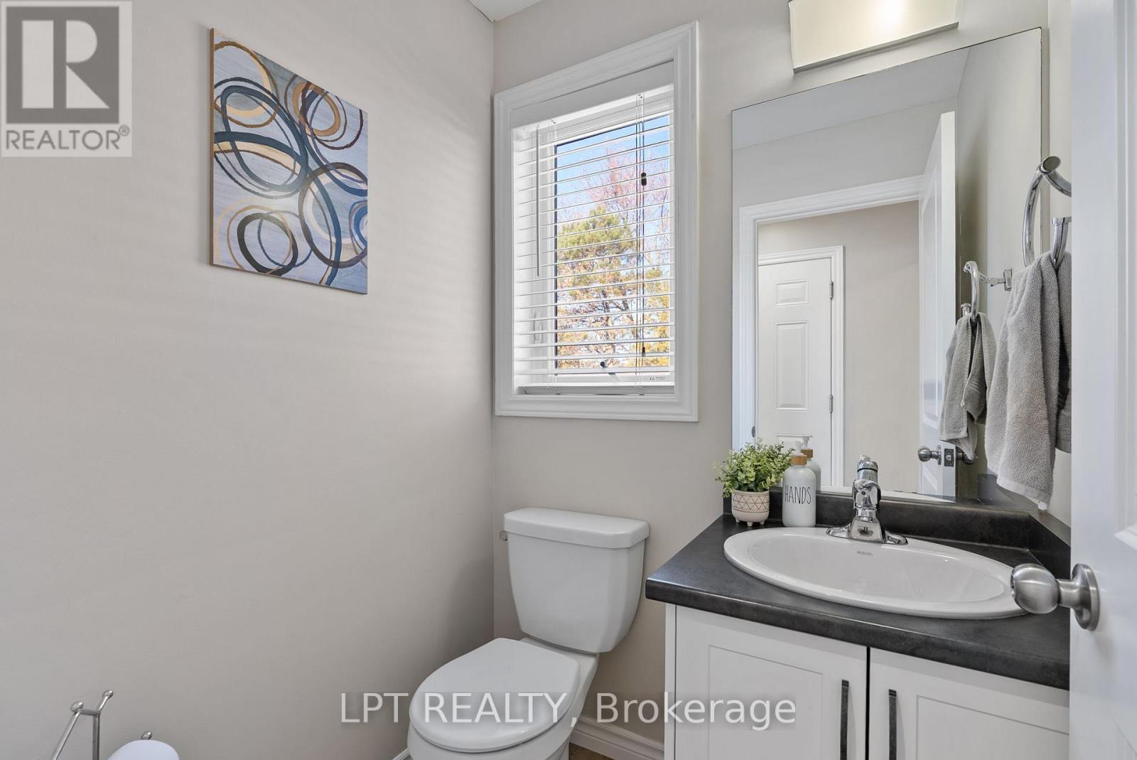 102 Joseph Street, Lucan Biddulph, Ontario  N0M 2J0 - Photo 14 - X12821308