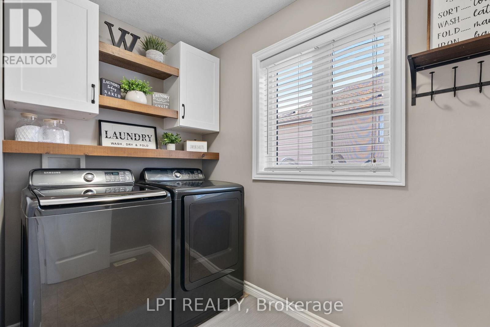 102 Joseph Street, Lucan Biddulph, Ontario  N0M 2J0 - Photo 15 - X12821308