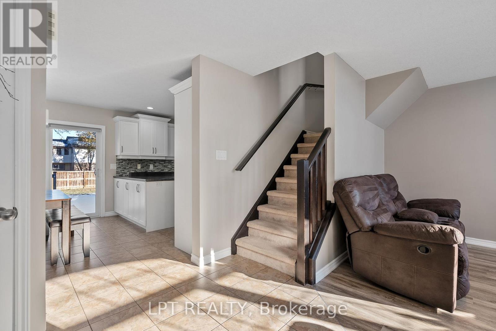 102 Joseph Street, Lucan Biddulph, Ontario  N0M 2J0 - Photo 16 - X12821308