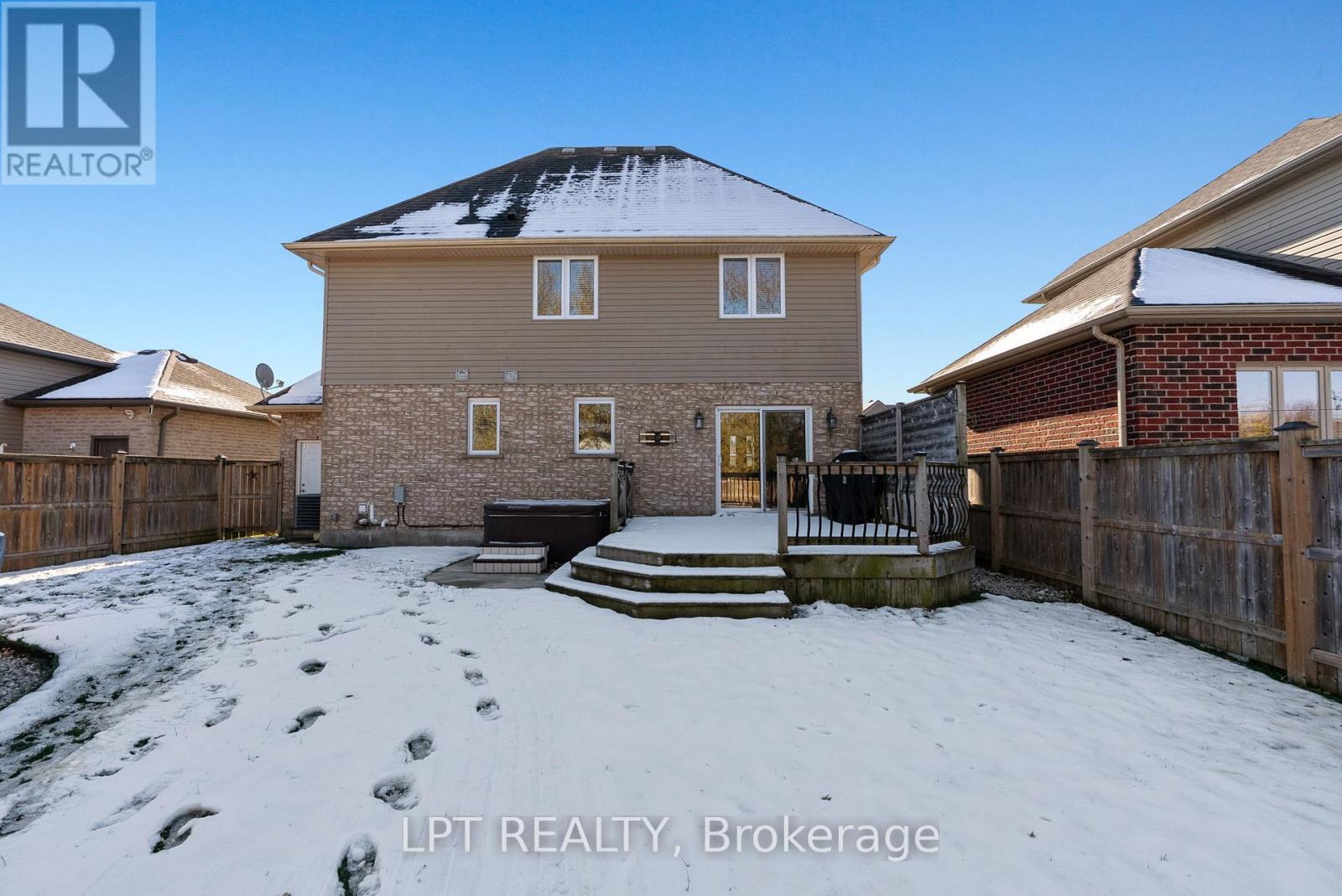 102 Joseph Street, Lucan Biddulph, Ontario  N0M 2J0 - Photo 38 - X12821308