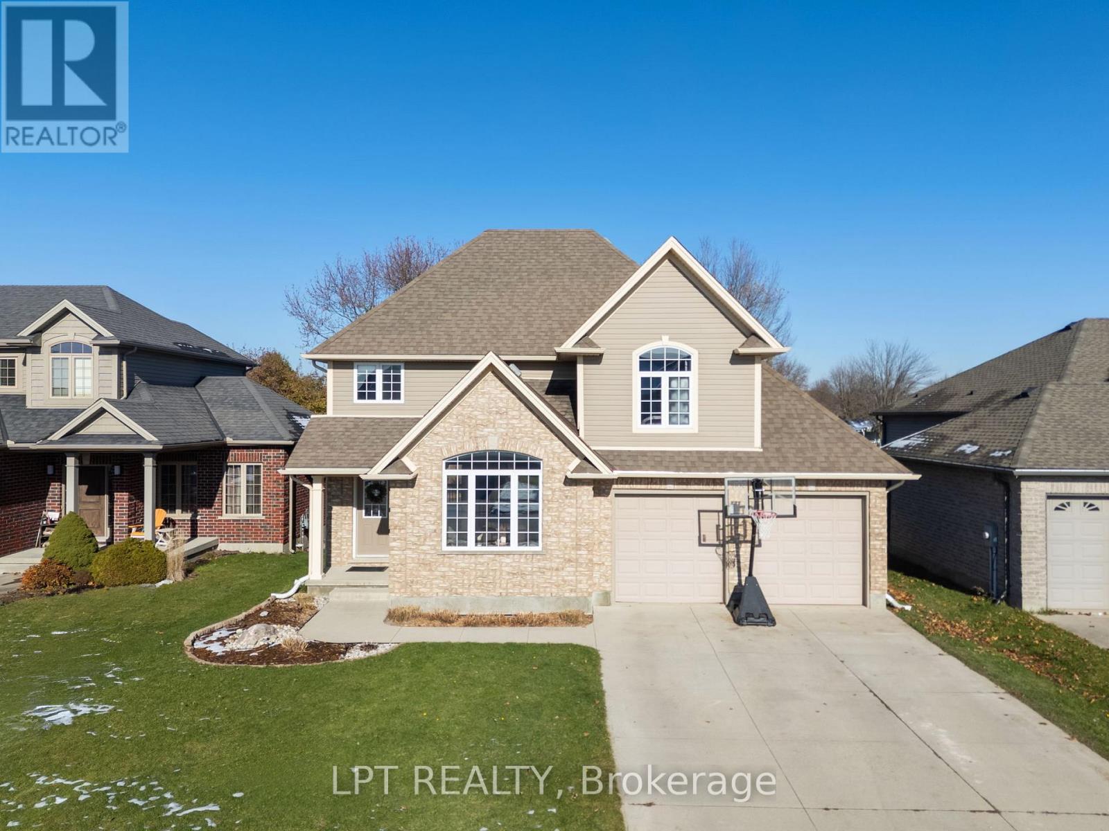 102 Joseph Street, Lucan Biddulph, Ontario  N0M 2J0 - Photo 44 - X12821308