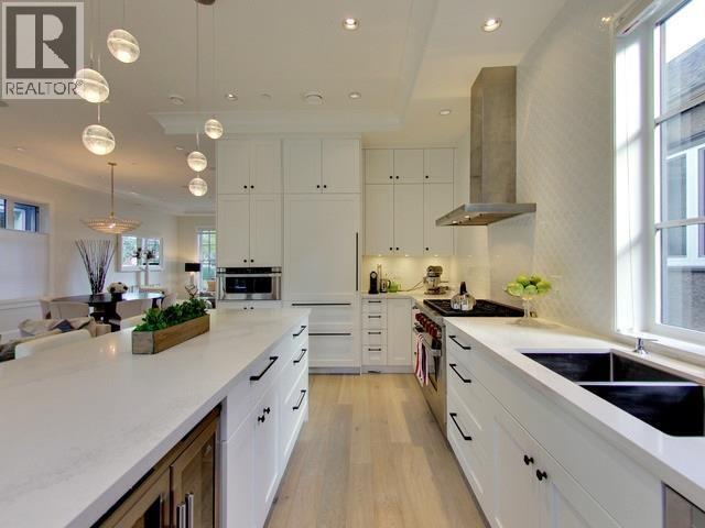 4248 W 10th Avenue, Vancouver, British Columbia  V6R 2H4 - Photo 6 - R3093328