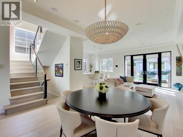 4248 W 10th Avenue, Vancouver, British Columbia  V6R 2H4 - Photo 2 - R3093328