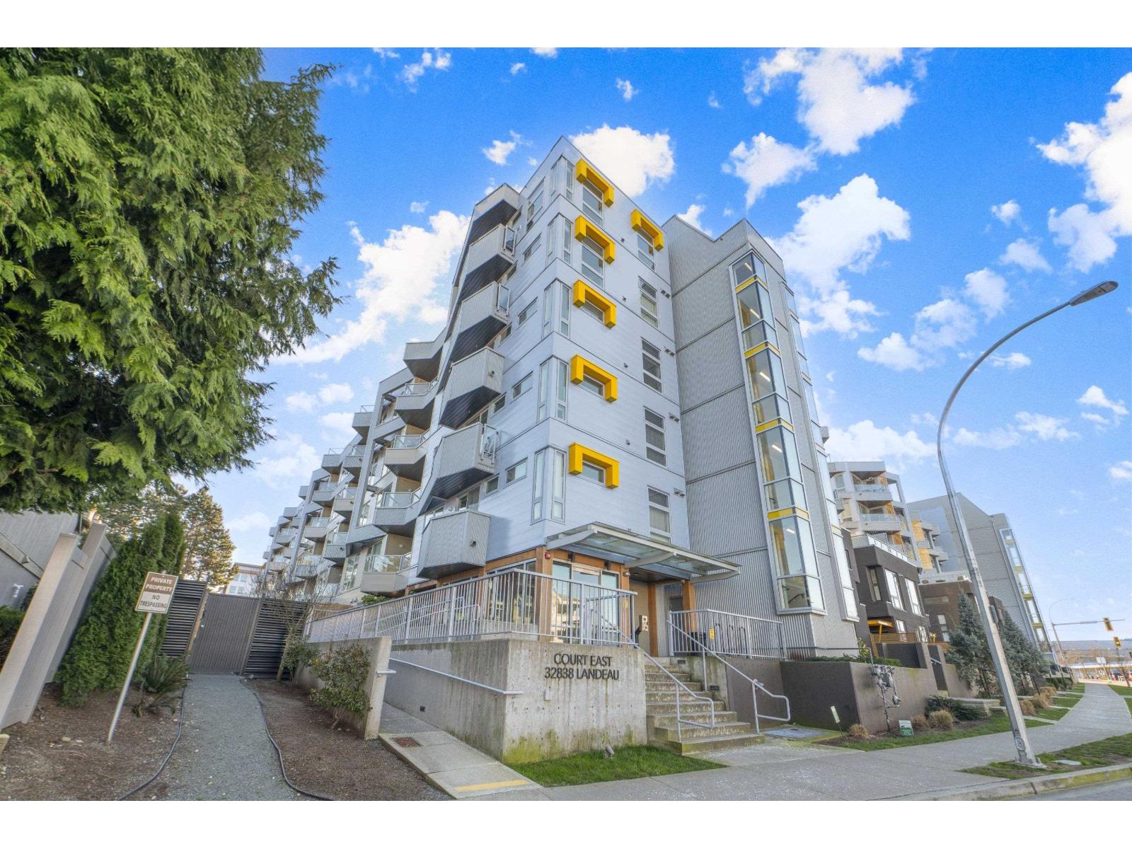 601 32838 Landeau Place, Abbotsford, British Columbia  V2S 0M6 - Photo 4 - R3093498