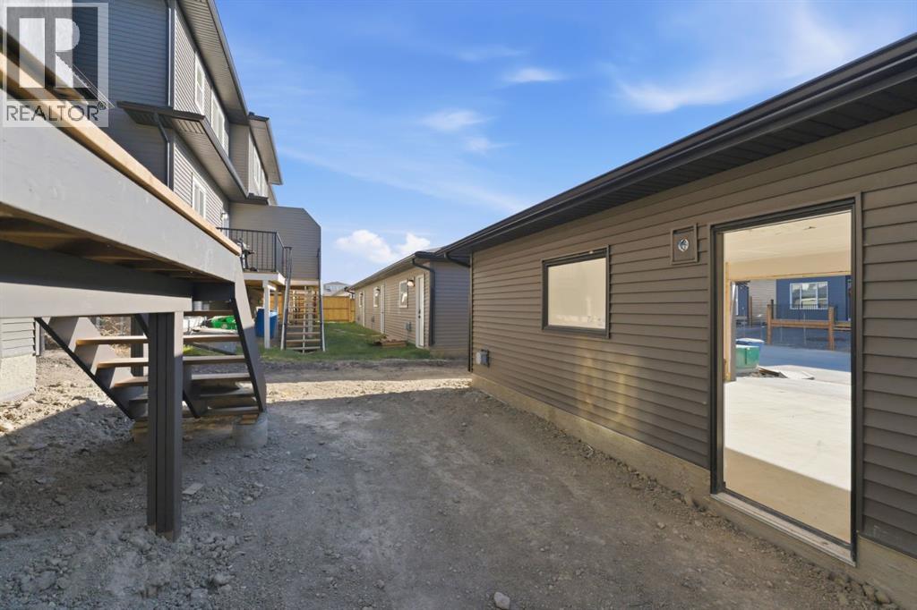 152 Lawson Lane Se, Airdrie, Alberta  T4A 3P3 - Photo 35 - A2264803