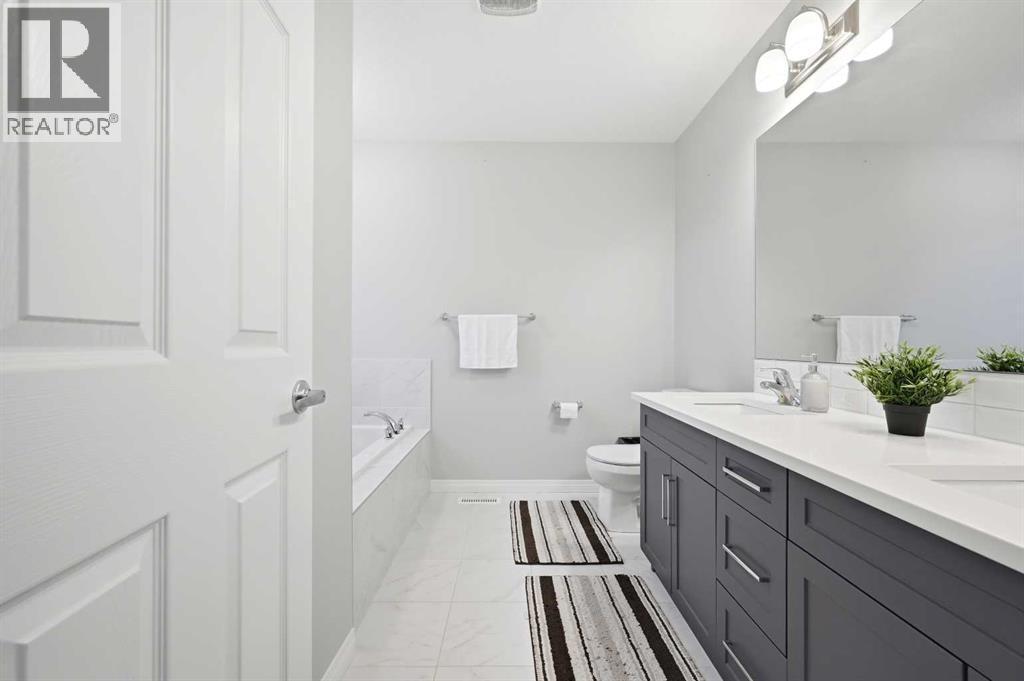 9 Osborne Link, Airdrie, Alberta  T4B 5E4 - Photo 37 - A2277275