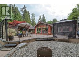 6241 SECHELT INLET ROAD, Sechelt, British Columbia