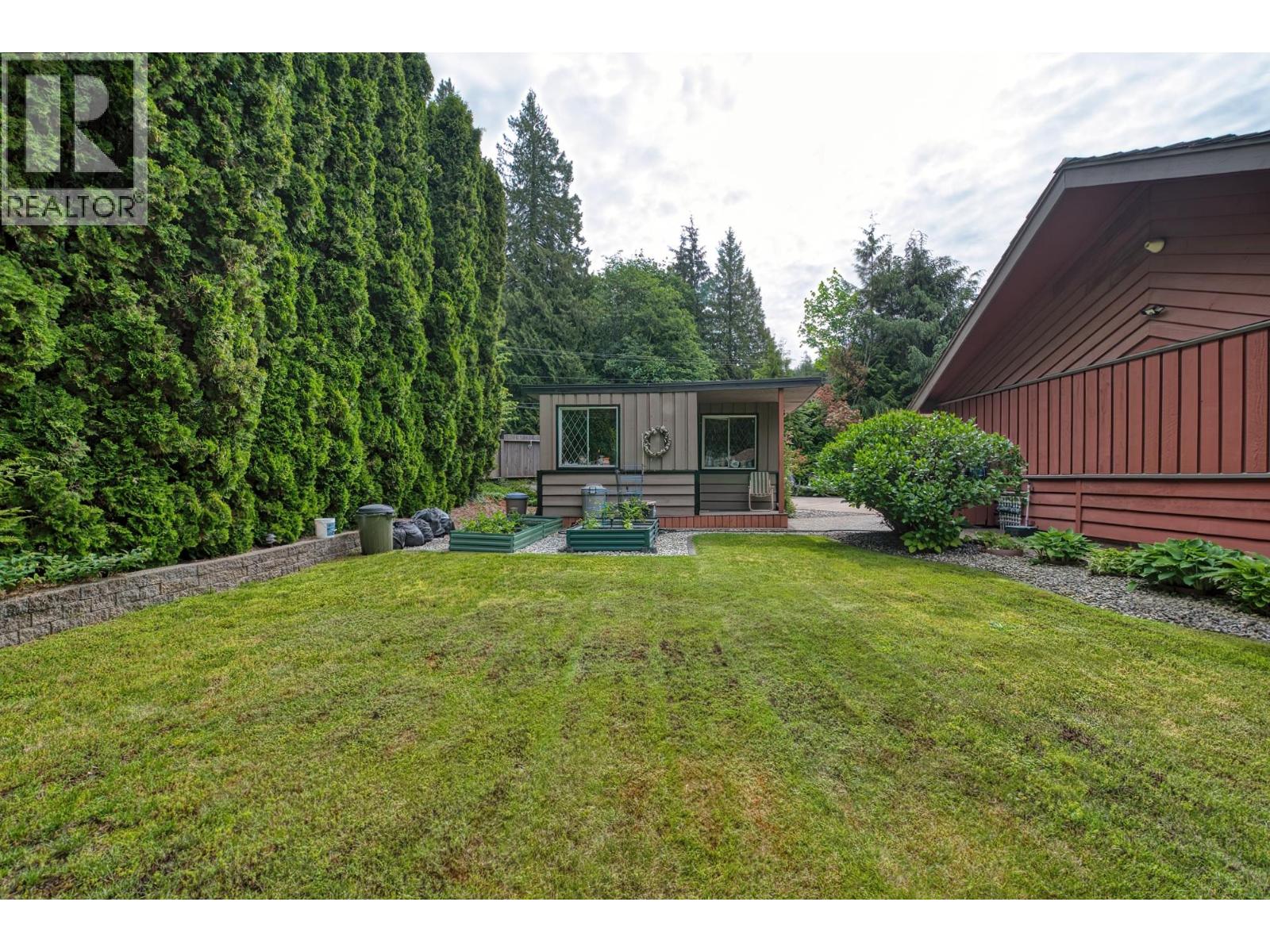 6241 Sechelt Inlet Road, Sechelt, British Columbia  V7Z 0L3 - Photo 32 - R3072232