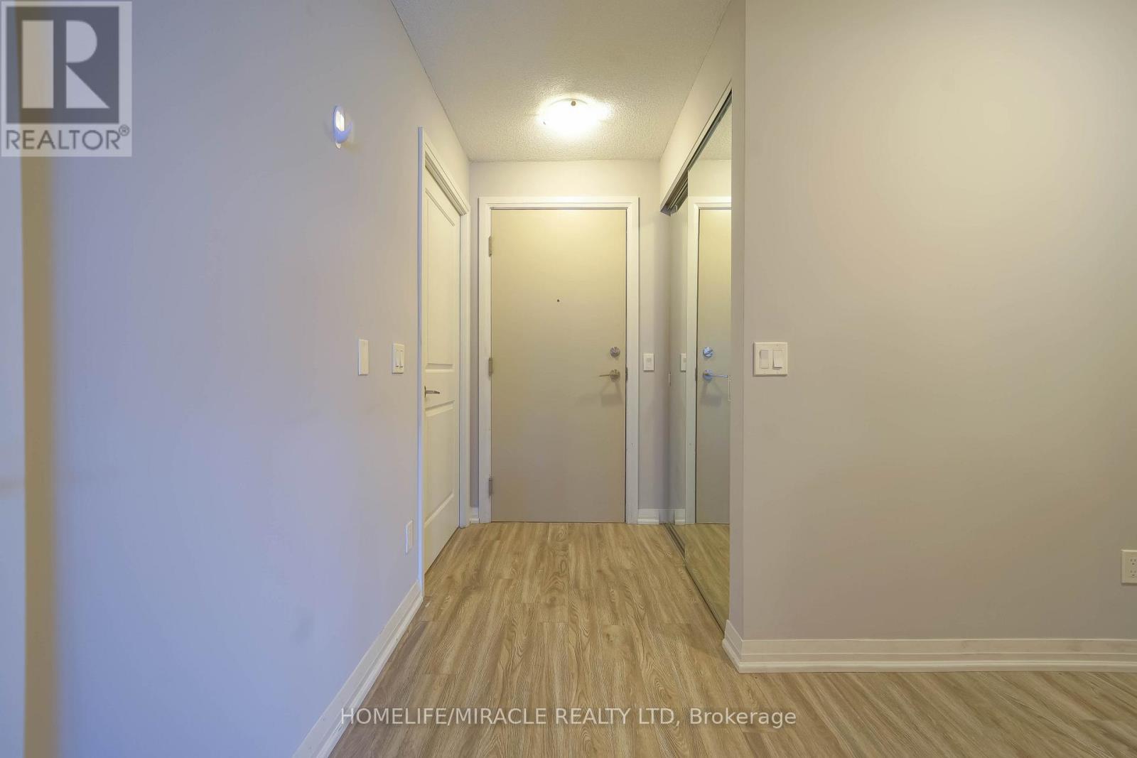 1809 - 30 Meadowglen Place, Toronto, Ontario  M1G 0A6 - Photo 7 - E12821312