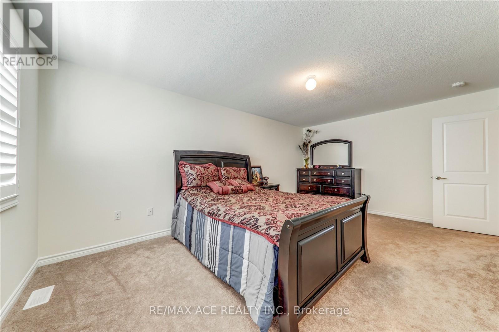 1152 Skyridge Boulevard, Pickering, Ontario  L1X 0M4 - Photo 25 - E12821314