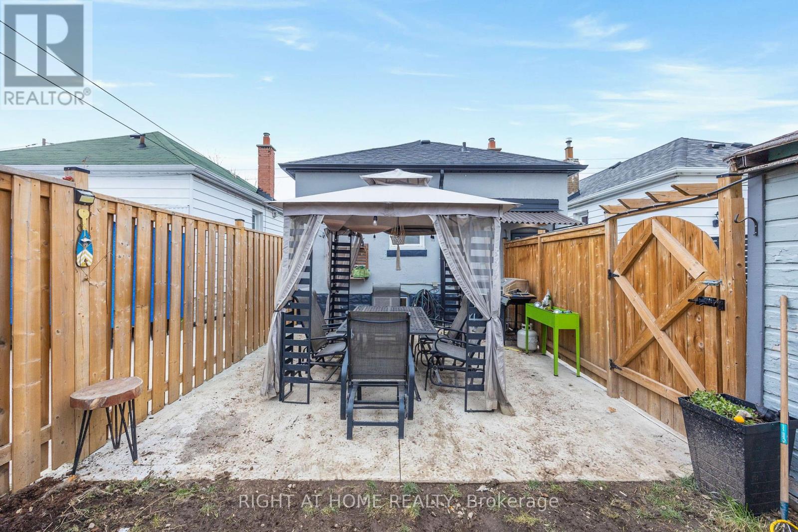 47 Ronald Avenue, Toronto, Ontario  M6E 4M8 - Photo 28 - W12603190