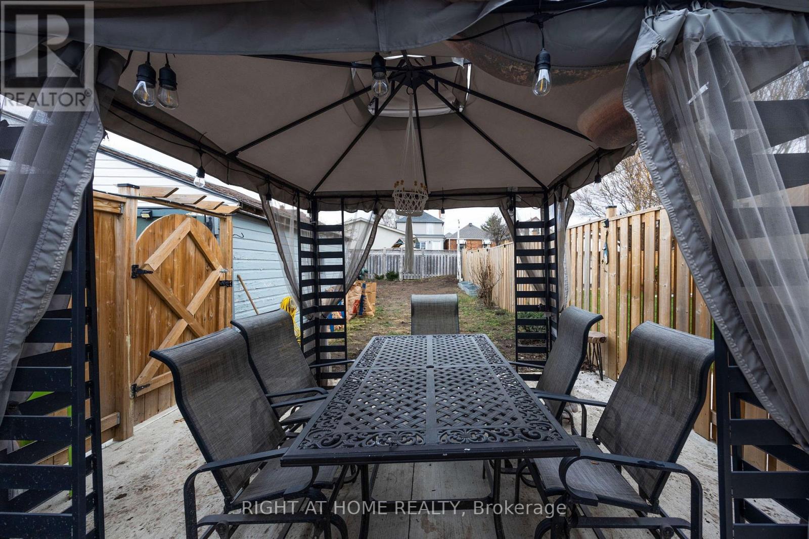 47 Ronald Avenue, Toronto, Ontario  M6E 4M8 - Photo 29 - W12603190