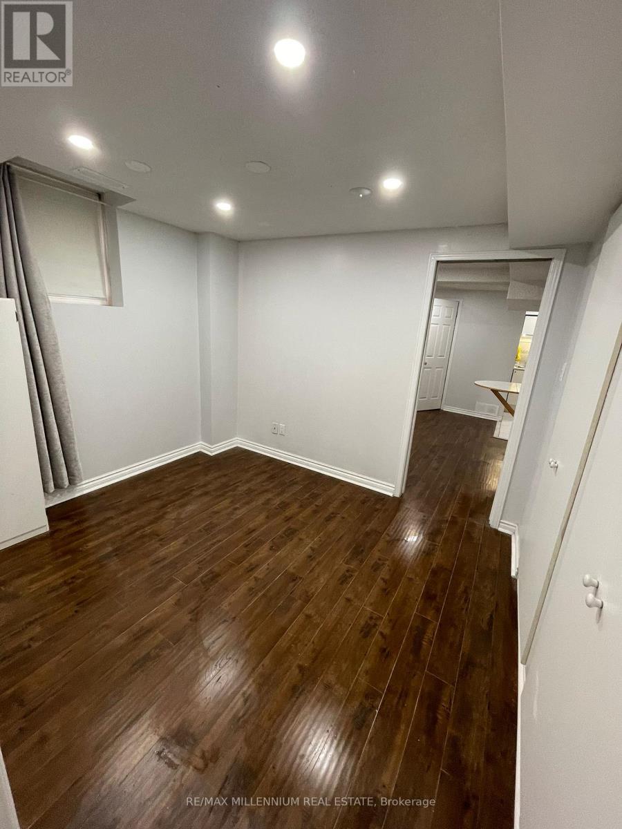 4680 Crosscreek Court, Mississauga, Ontario  L5V 1G5 - Photo 28 - W12819538