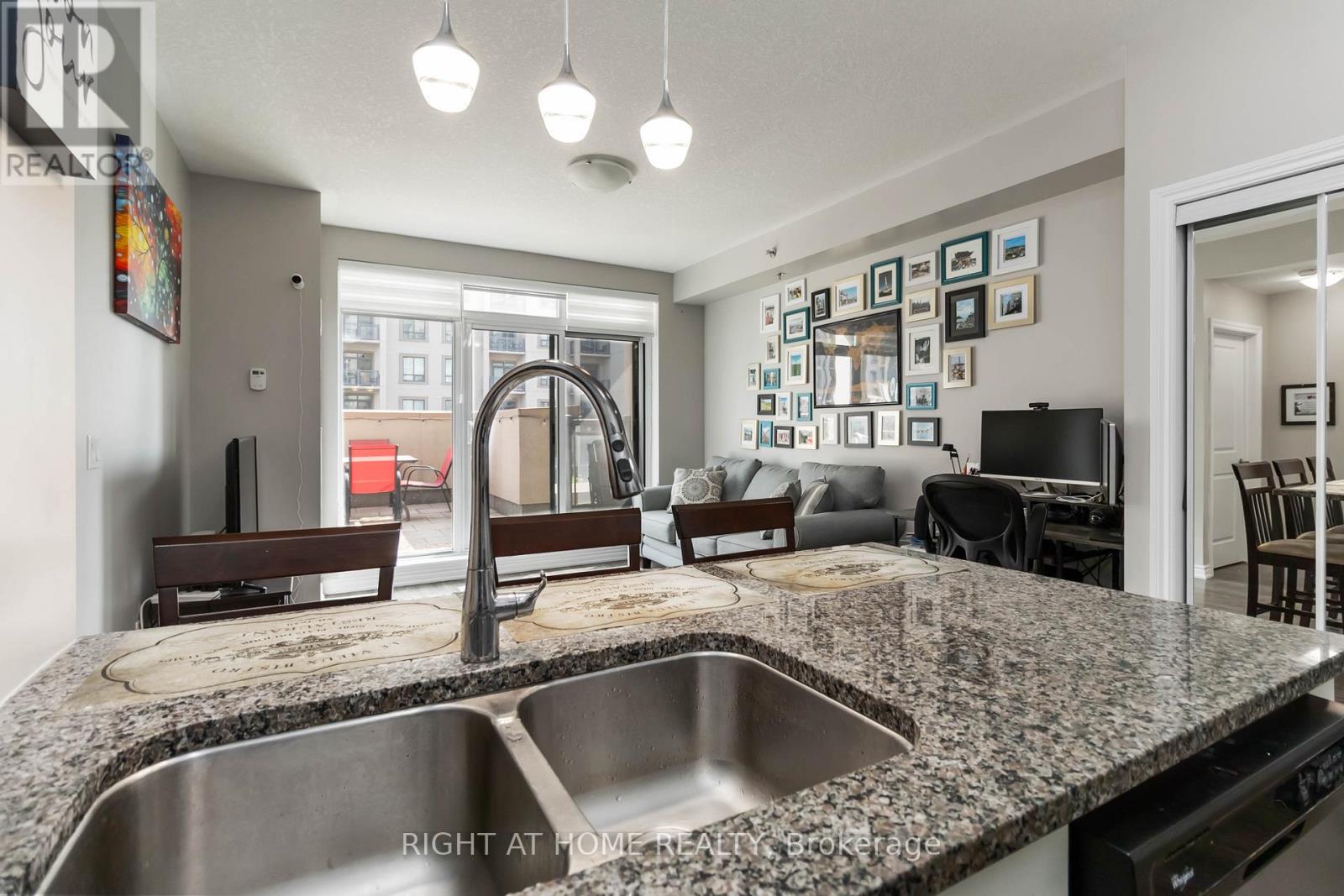 301 - 2490 Old Bronte Road, Oakville, Ontario  L6M 0Y5 - Photo 15 - W12821286