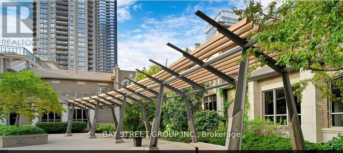 1101 - 388 Prince Of Wales Drive, Mississauga, Ontario  L5B 0A1 - Photo 18 - W12821300