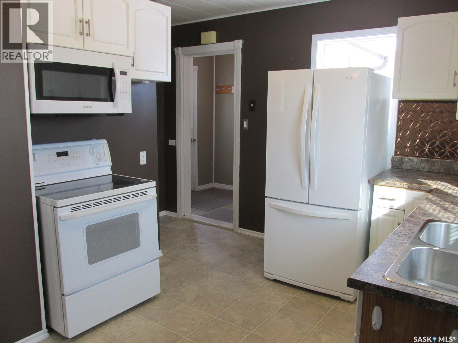 204 6th Street N, Nipawin, Saskatchewan  S0E 1E0 - Photo 15 - SK029189