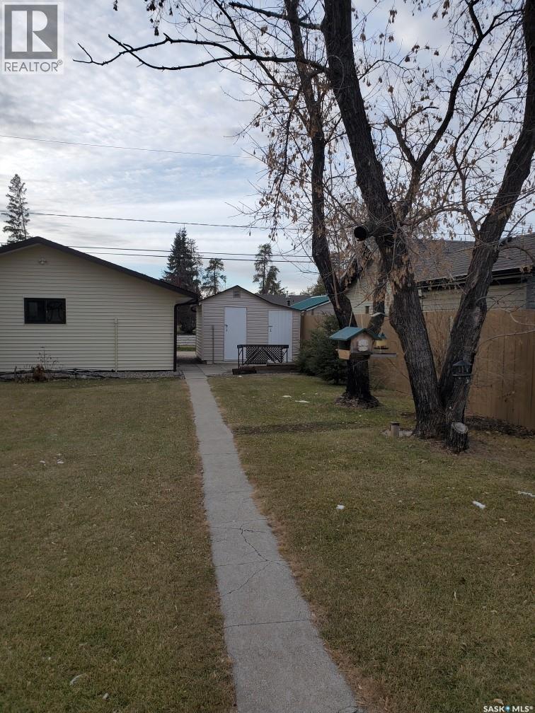 204 6th Street N, Nipawin, Saskatchewan  S0E 1E0 - Photo 38 - SK029189