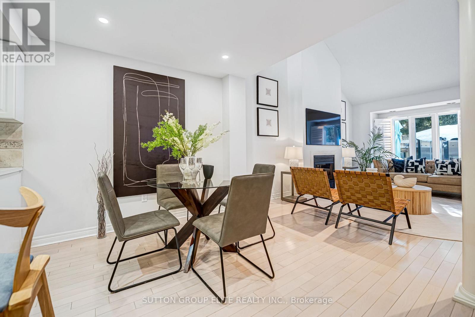 63 Ochalski Road, Aurora, Ontario  L4G 7J3 - Photo 12 - N12818924