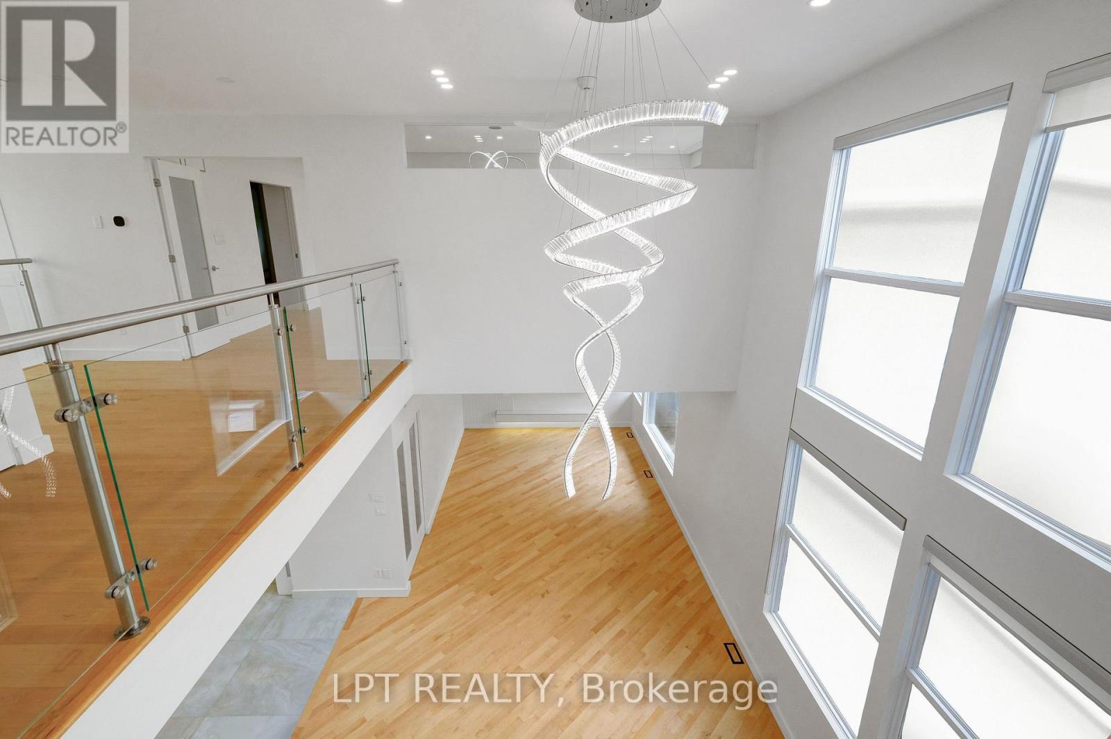 298 Crestview Road, Ottawa, Ontario  K1H 5G6 - Photo 24 - X12612598