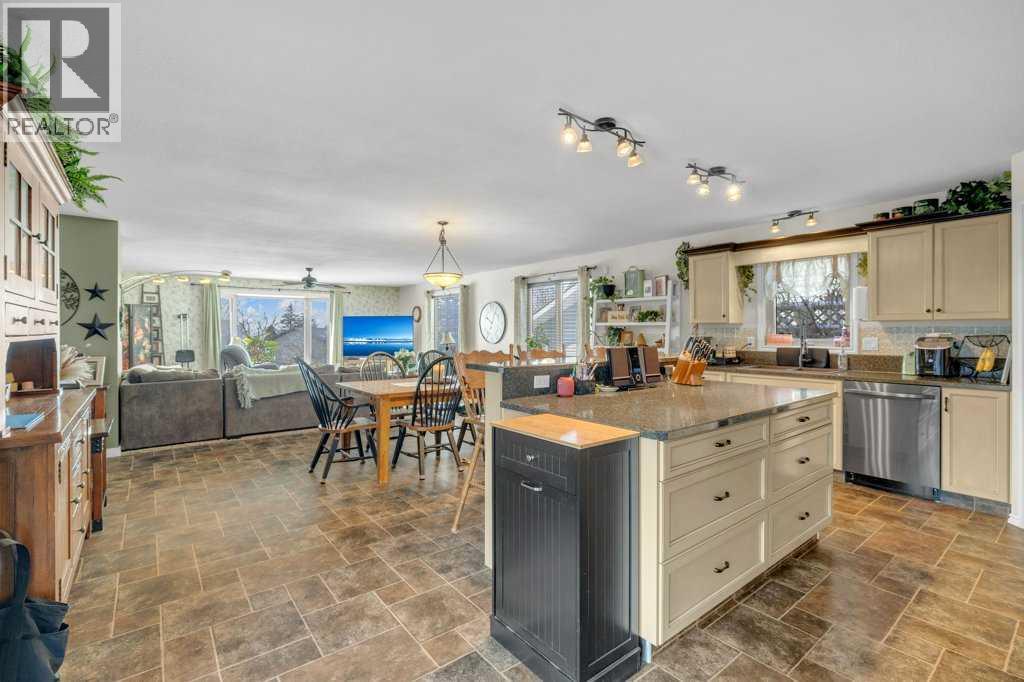 4620 53 Street, Rimbey, Alberta  T0C 2J0 - Photo 32 - A2287557