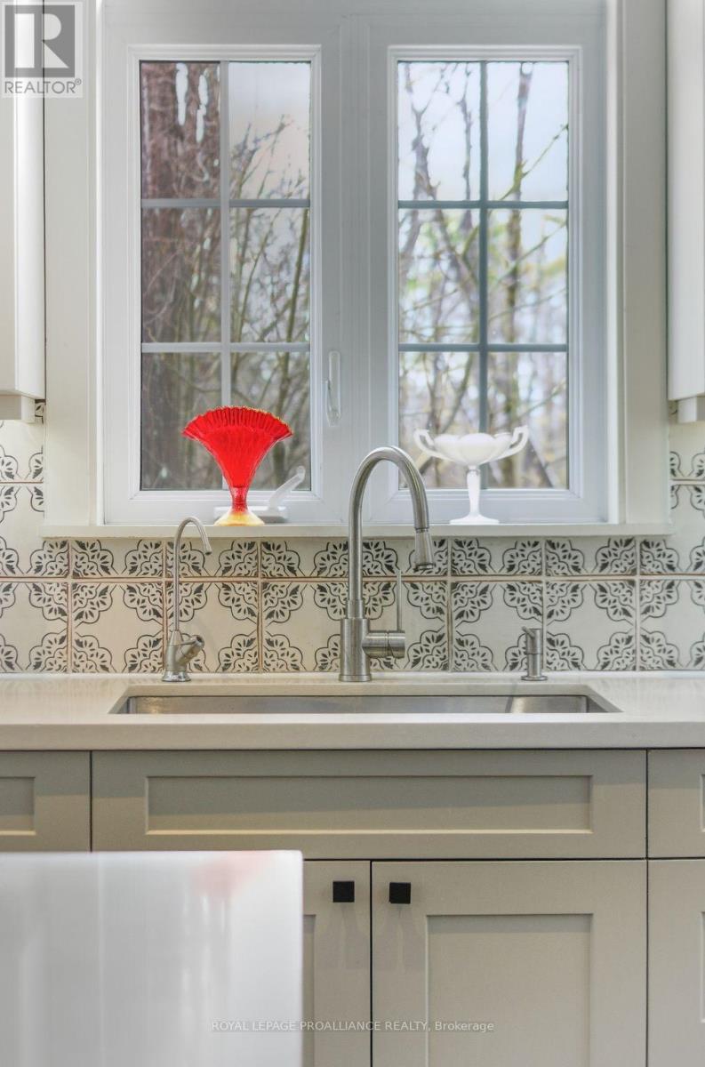 602 Elmbrook Road, Prince Edward County, Ontario  K0K 2T0 - Photo 27 - X12821344