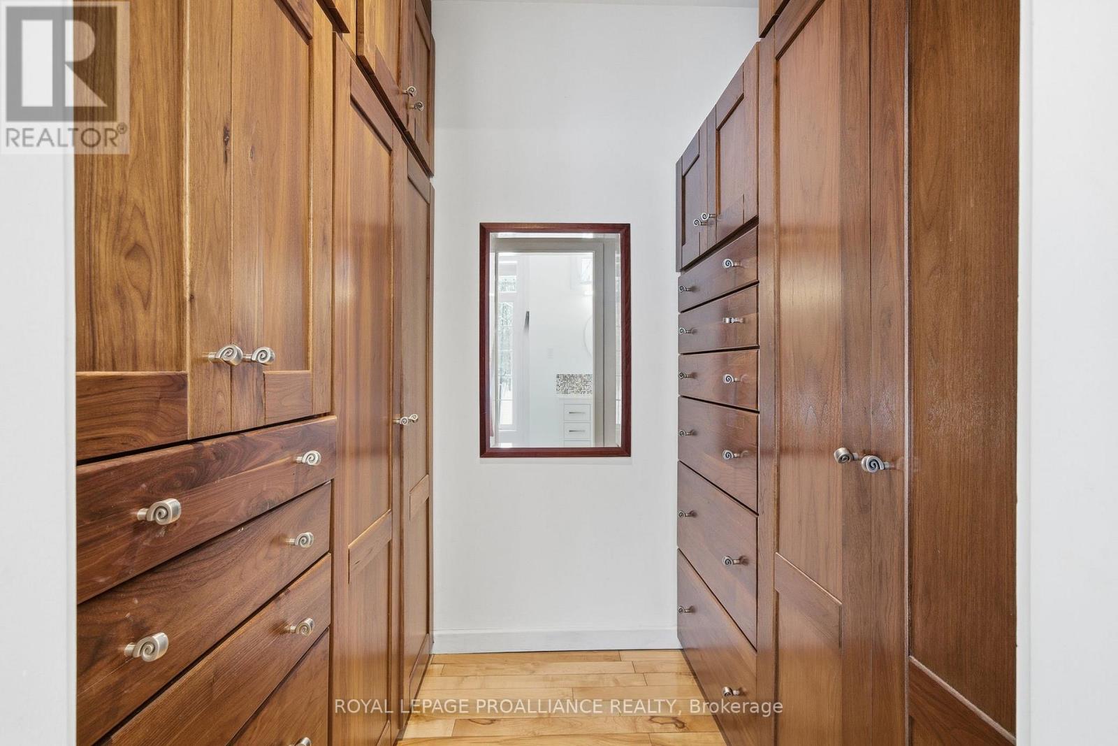 602 Elmbrook Road, Prince Edward County, Ontario  K0K 2T0 - Photo 37 - X12821344