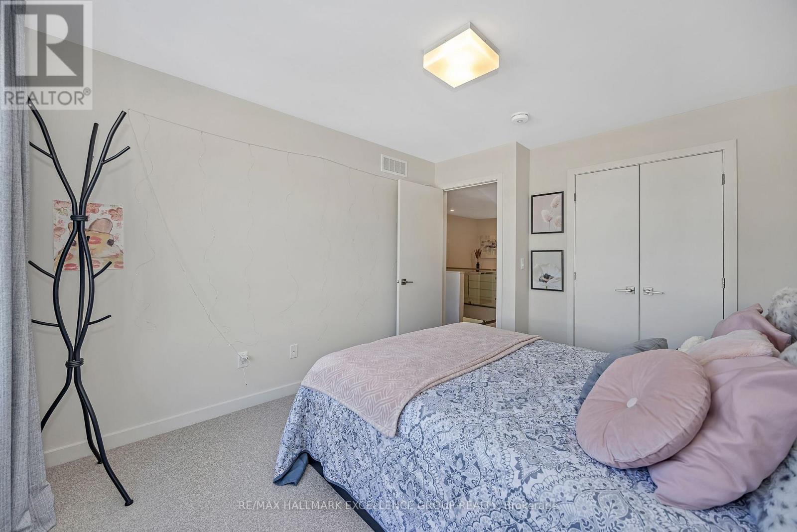 677 Honeydew Street, Ottawa, Ontario  K1X 0K5 - Photo 27 - X12821328