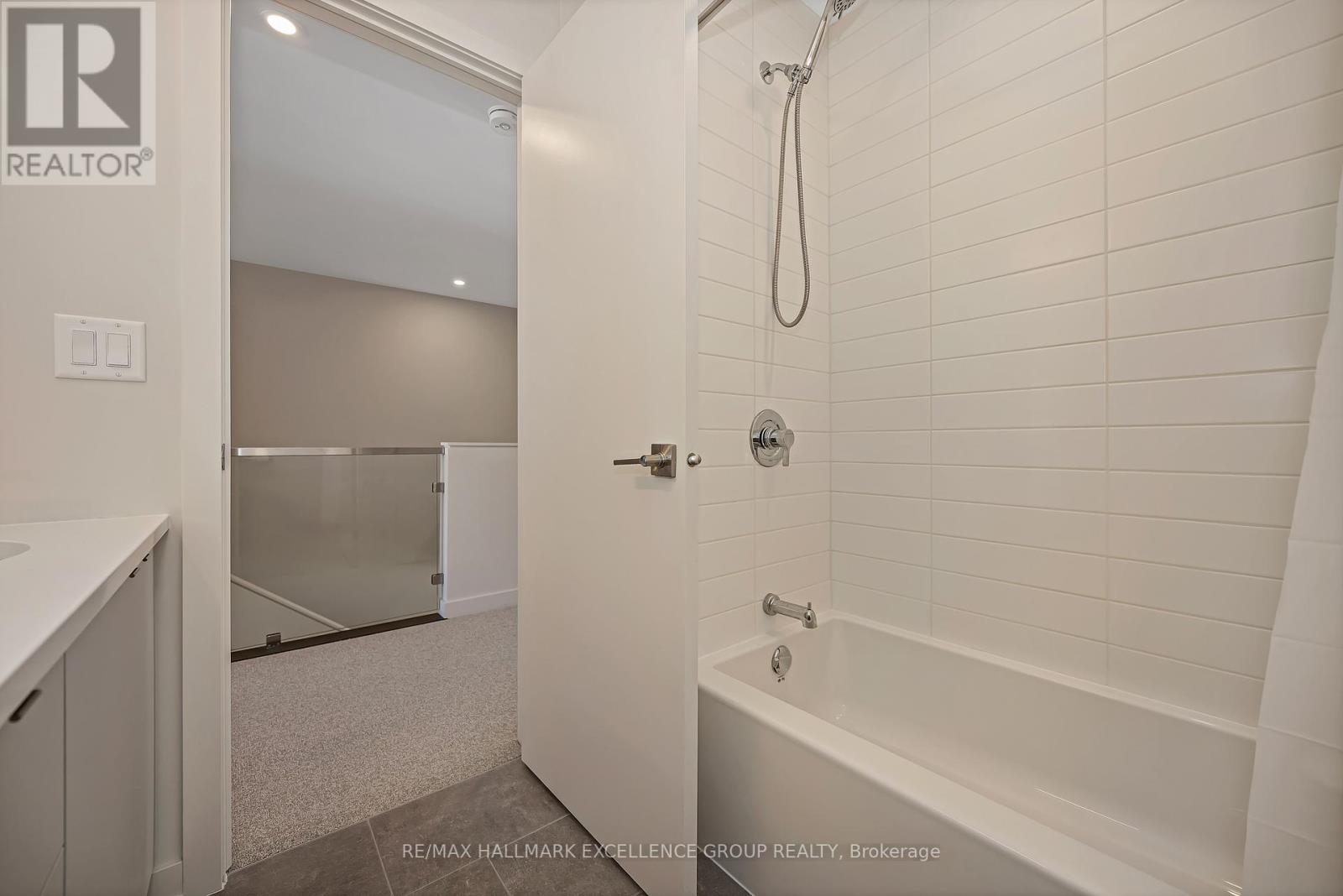 677 Honeydew Street, Ottawa, Ontario  K1X 0K5 - Photo 31 - X12821328